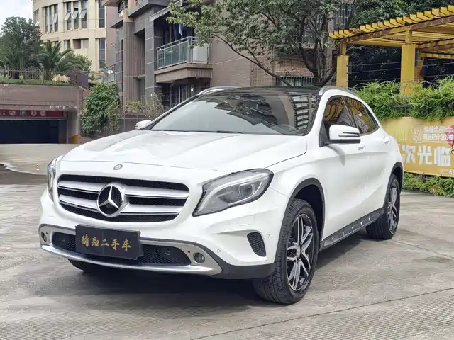 MERCEDES-BENZ  GLA 2016