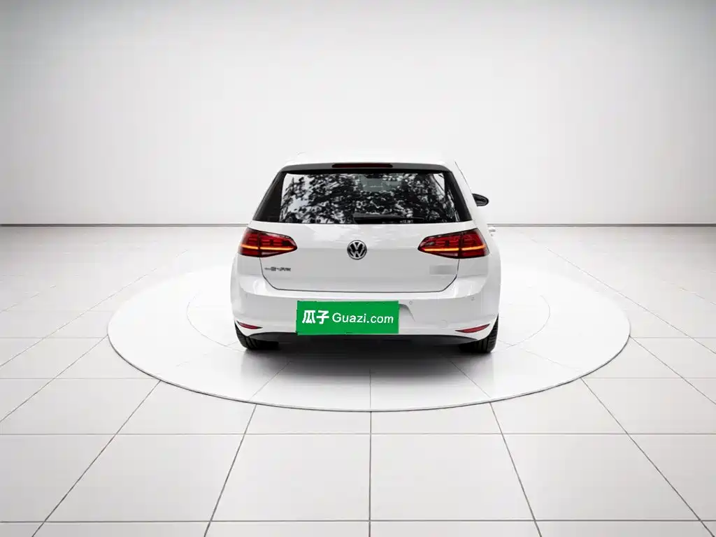 Volkswagen Golf — миниатюра 3