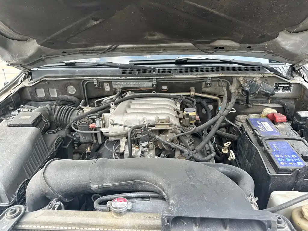Mitsubishi Pajero — миниатюра 17
