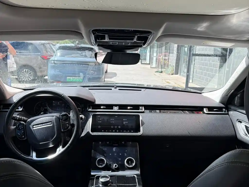 Land Rover Velar — миниатюра 7