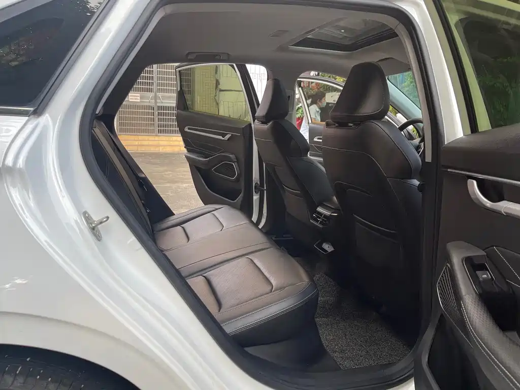 Geely Emgrand — миниатюра 13