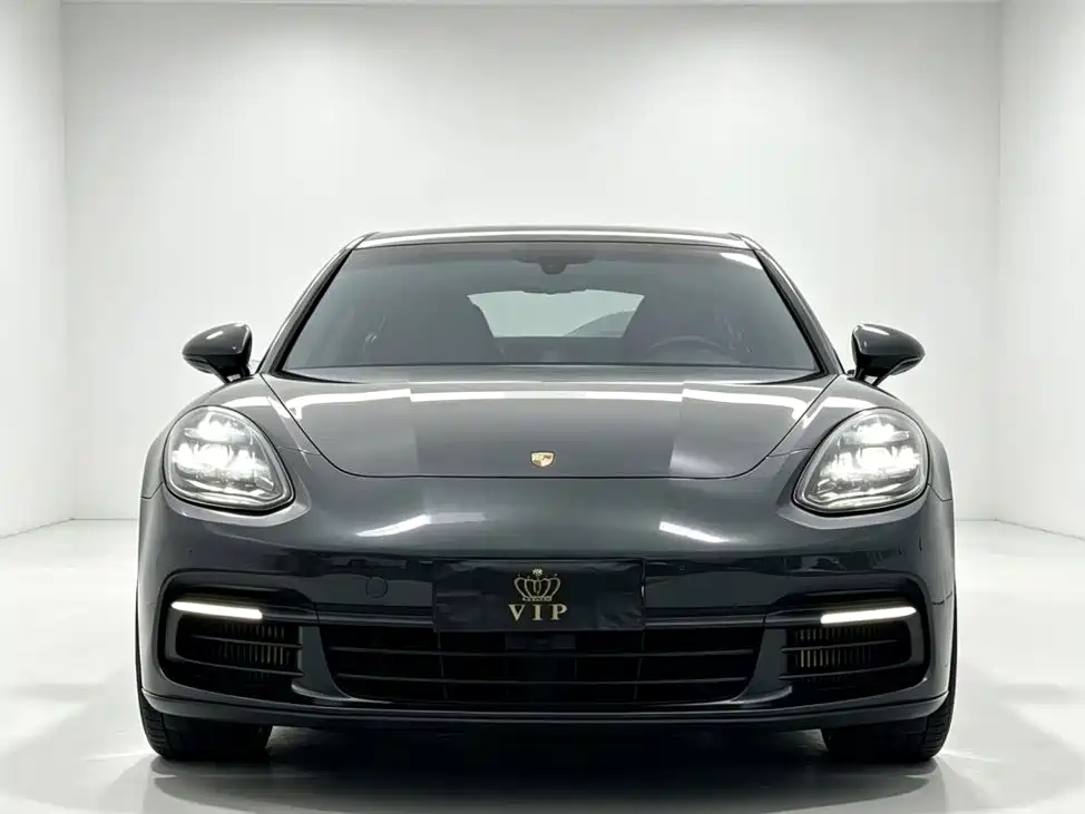 Porsche Panamera — миниатюра 2
