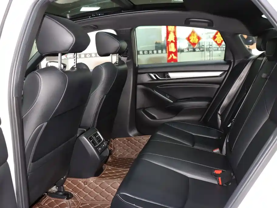 Honda Inspire — миниатюра 11