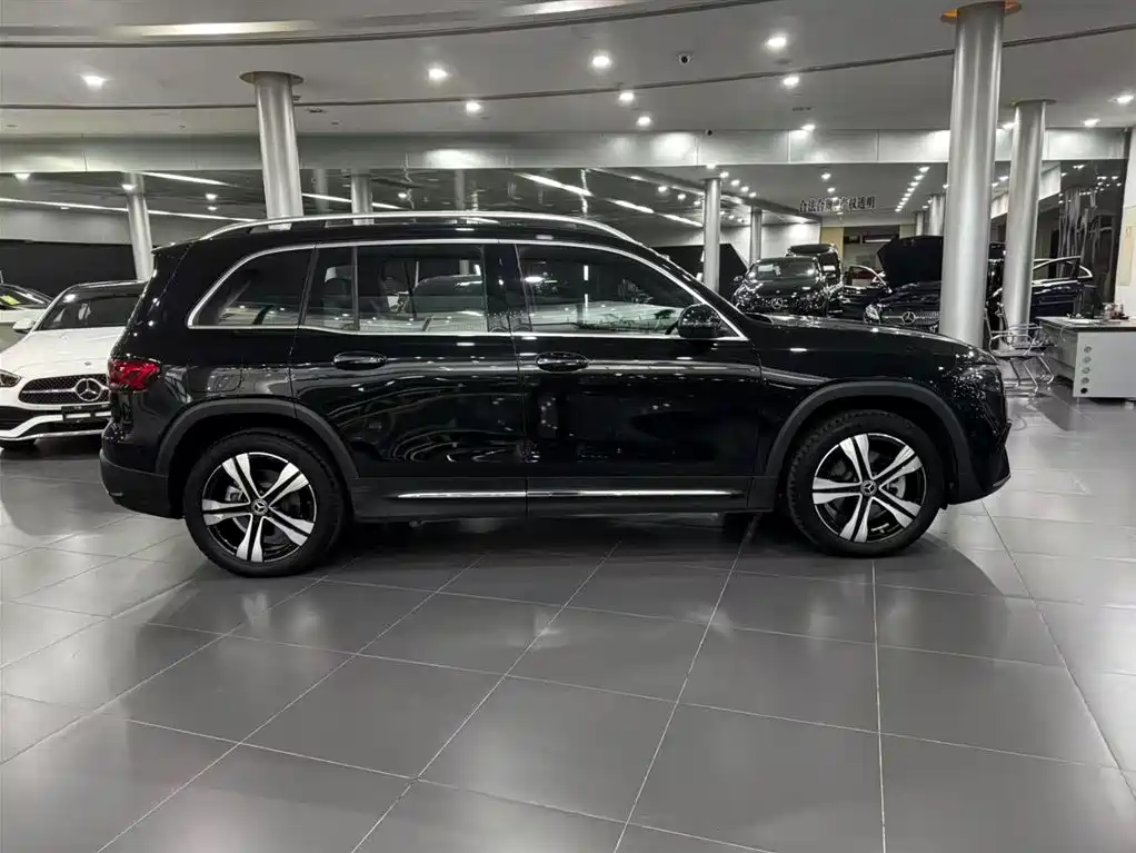 Mercedes-Benz EQB — миниатюра 6