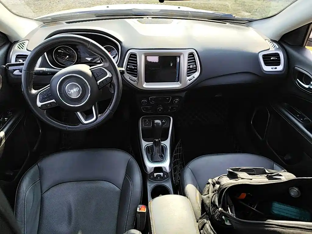 Jeep Compass — миниатюра 14