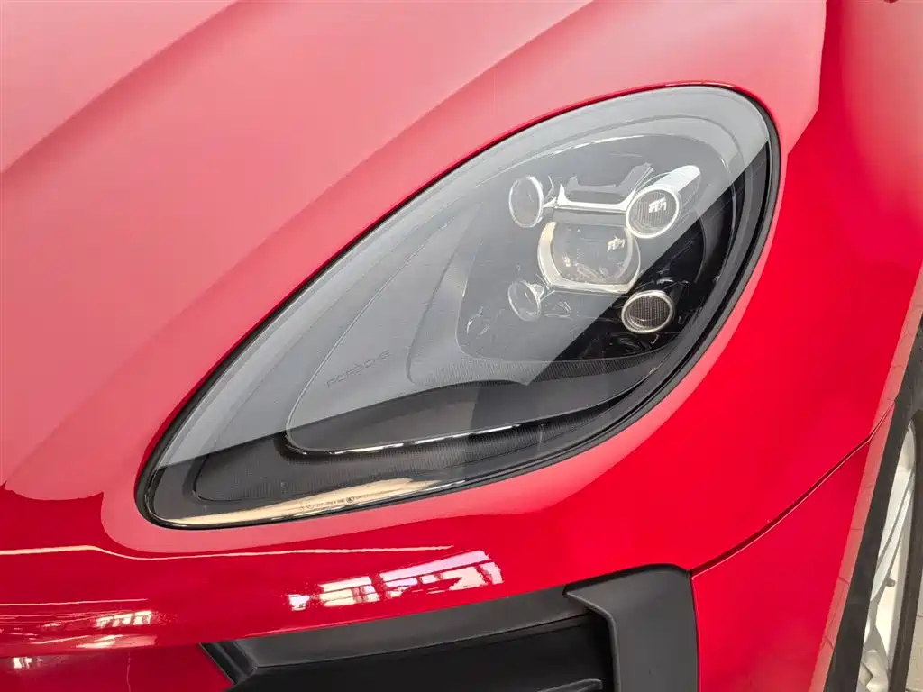 Porsche Macan — миниатюра 33