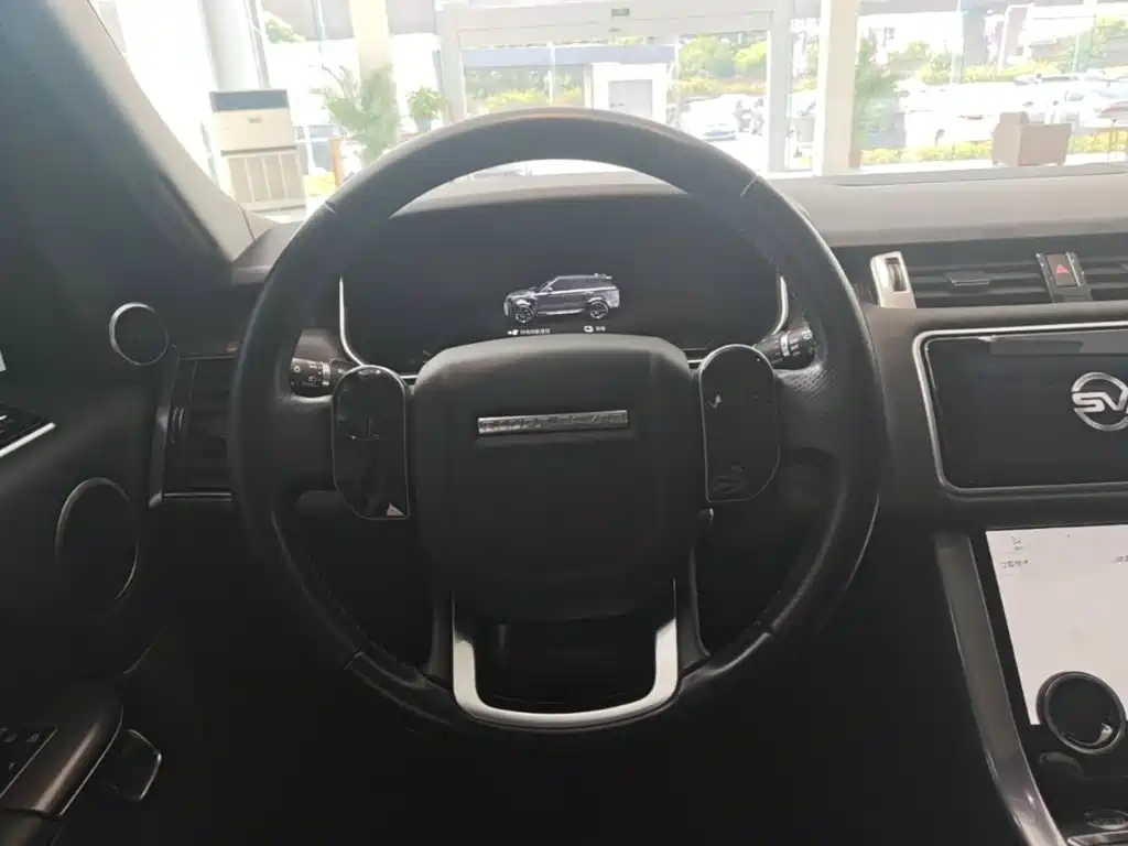 Land Rover Sport PHEV — миниатюра 11