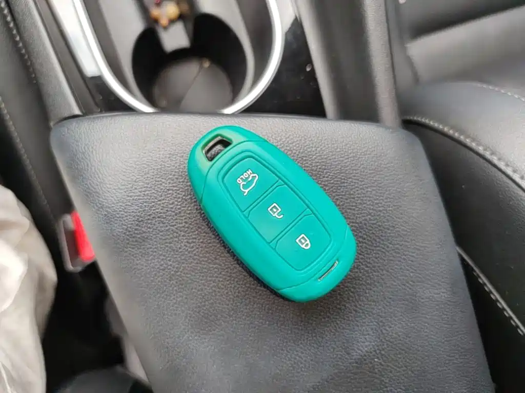 Hyundai Elantra — миниатюра 9