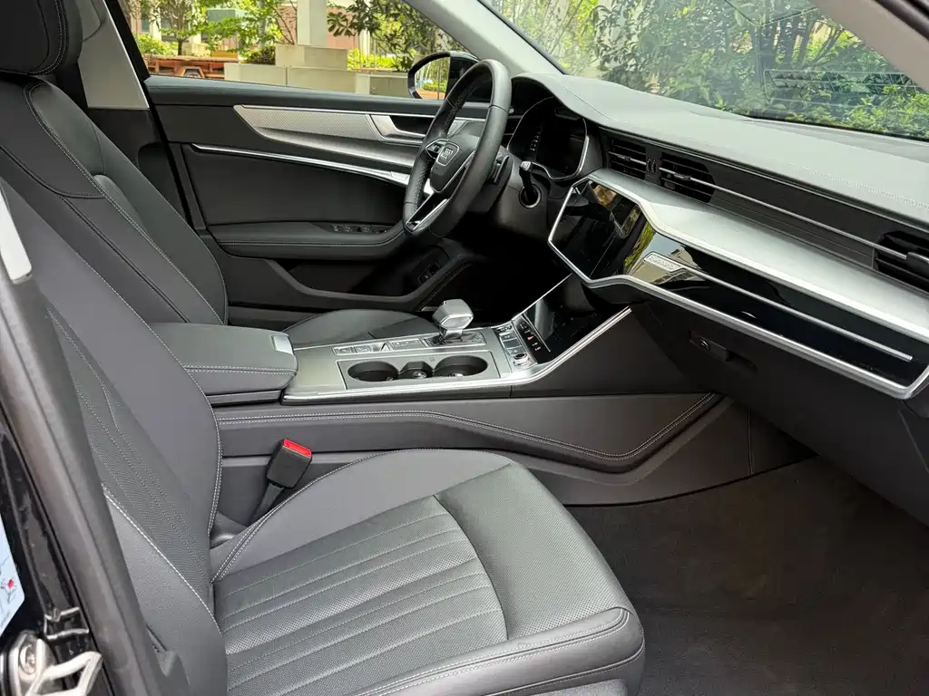 Audi A6 2024 allroad quattro 55 TFSI Premium