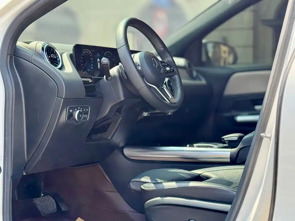 Mercedes-Benz GLA — миниатюра 4