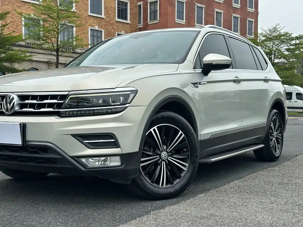 Volkswagen Tiguan L — миниатюра 12