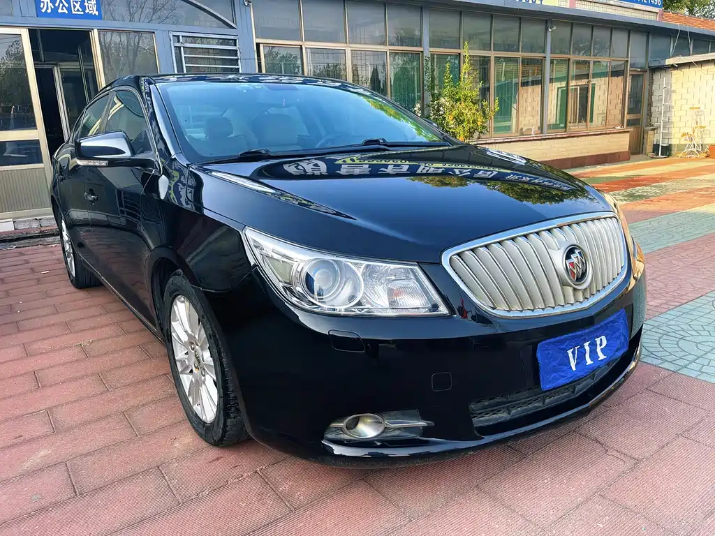 Buick LaCrosse — миниатюра 3