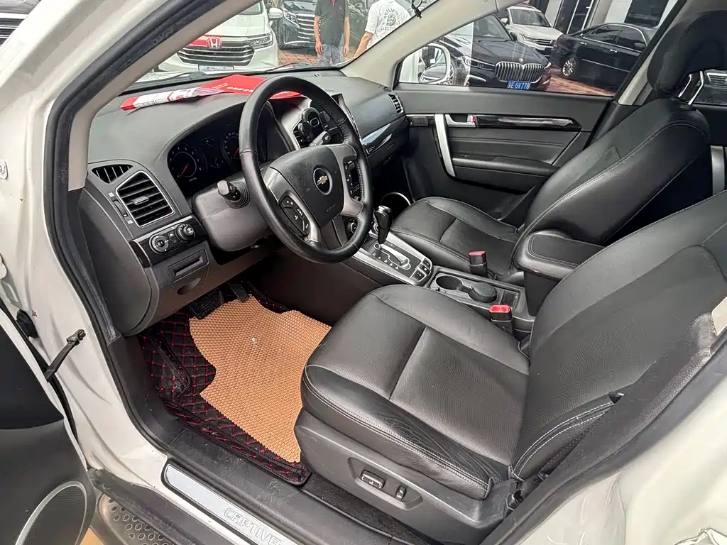 Chevrolet Captiva — миниатюра 7
