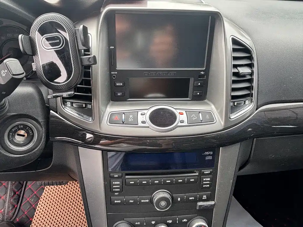 Chevrolet Captiva — миниатюра 10