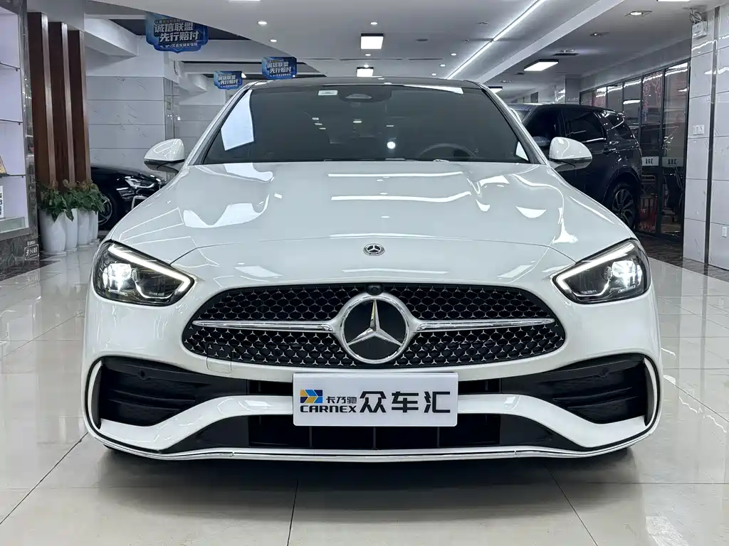 Mercedes-Benz C-Class — миниатюра 2