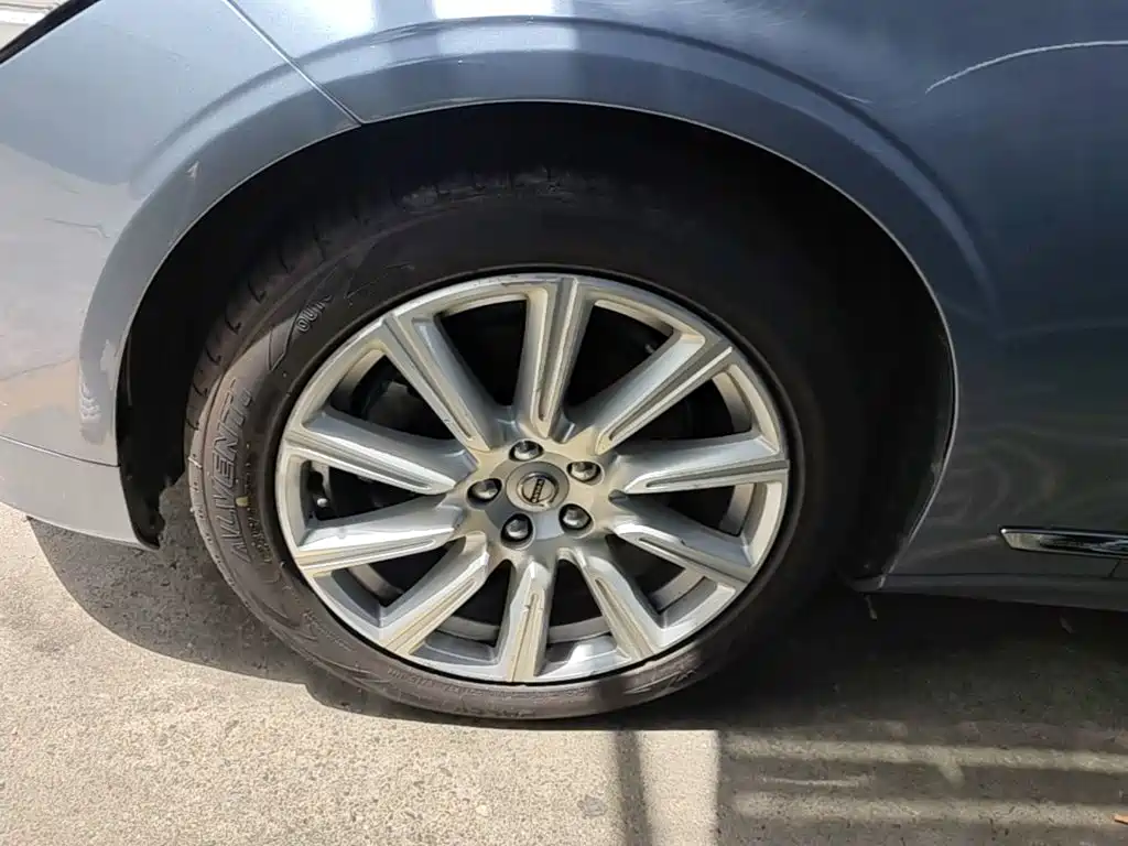 Volvo S90 — миниатюра 23
