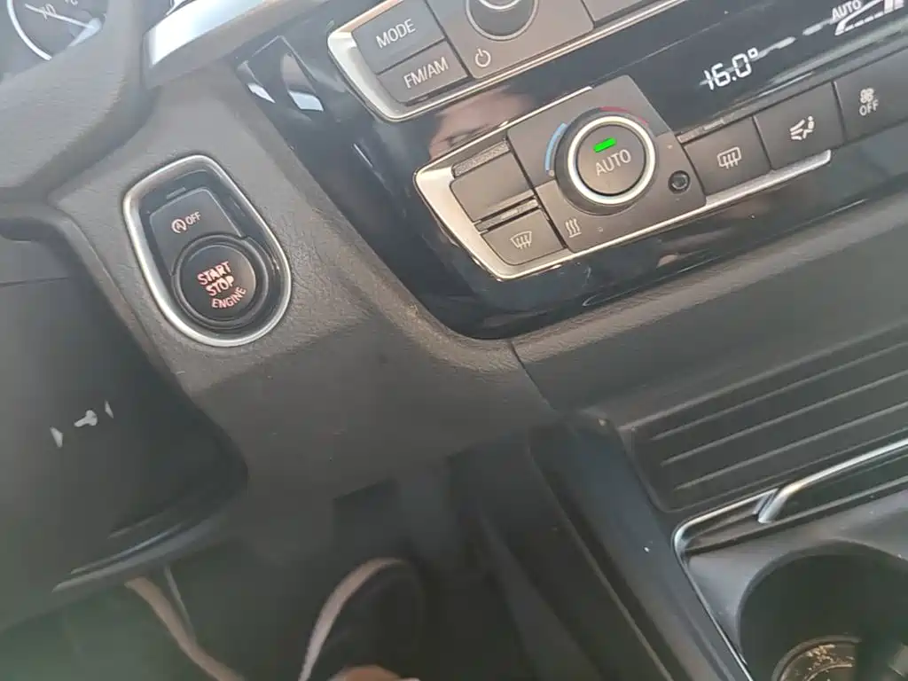 BMW 3 Series — миниатюра 9