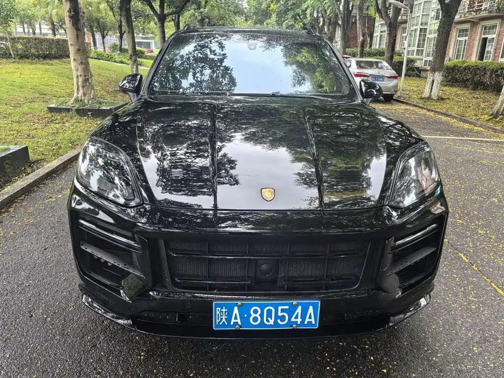 Porsche Cayenne — миниатюра 3