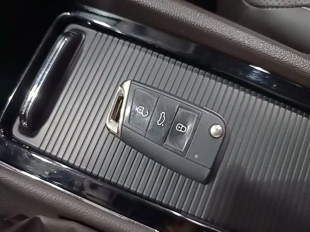 Volkswagen Teramont — миниатюра 9