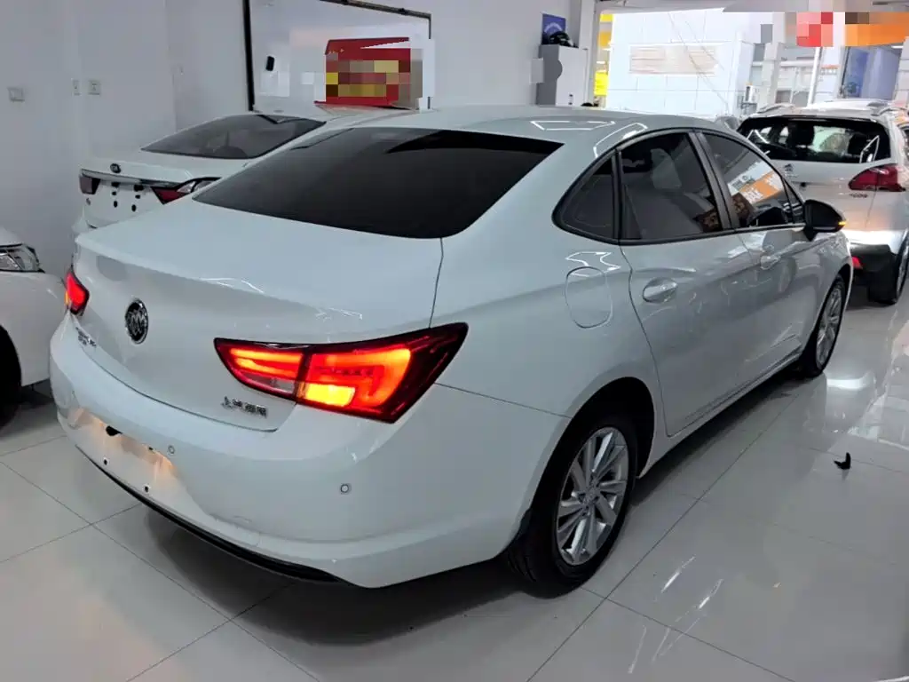 Buick Verano — миниатюра 7