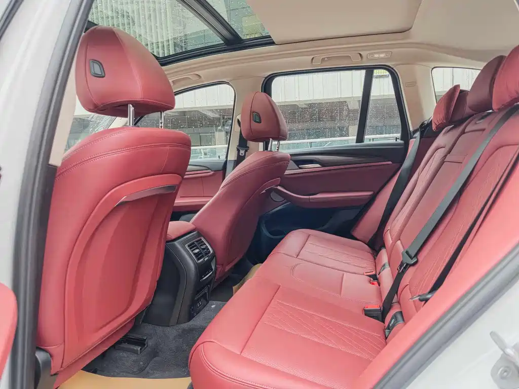 BMW X3 — миниатюра 9
