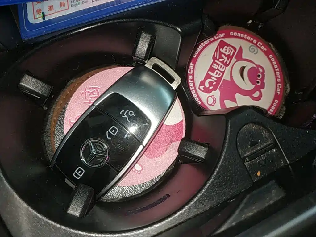 Mercedes-Benz E-Class — миниатюра 9