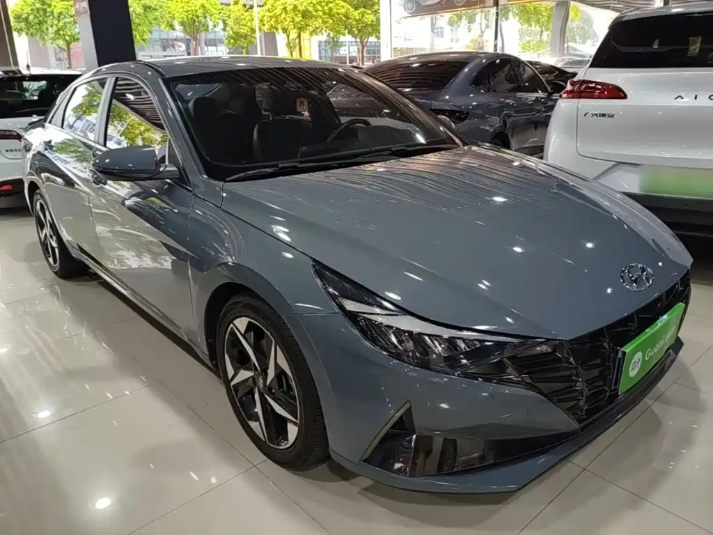 Hyundai Elantra — миниатюра 4