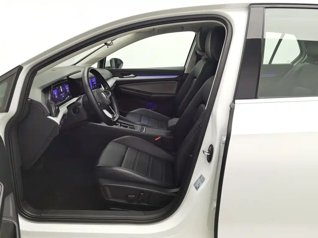 Volkswagen Golf — миниатюра 10