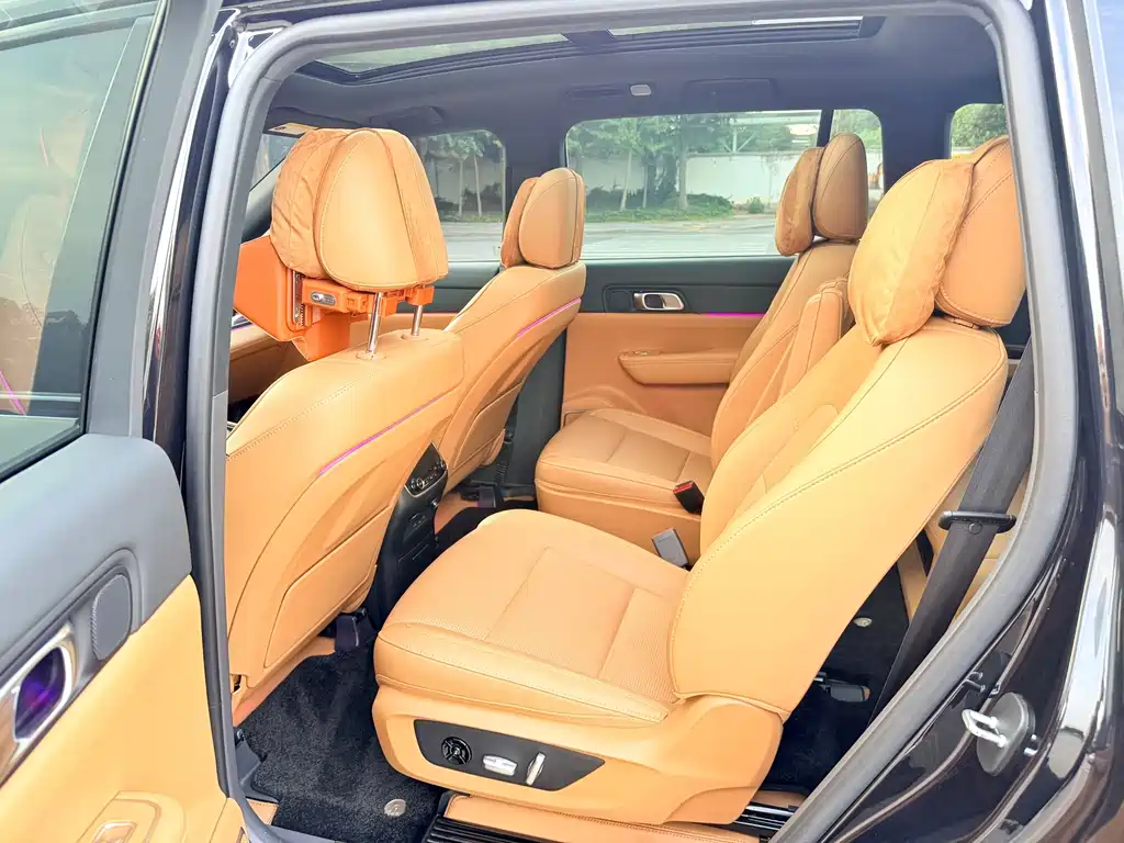 Li Auto Li ONE — миниатюра 6
