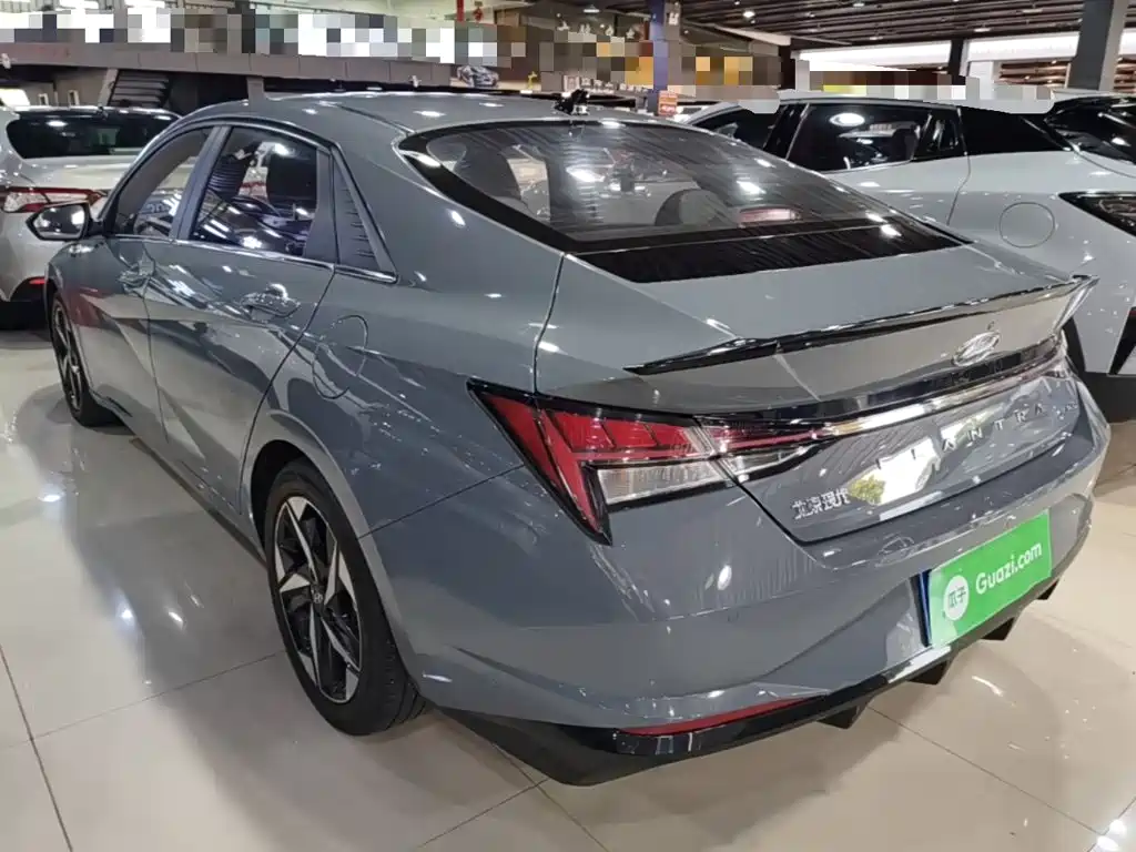 Hyundai Elantra — миниатюра 5