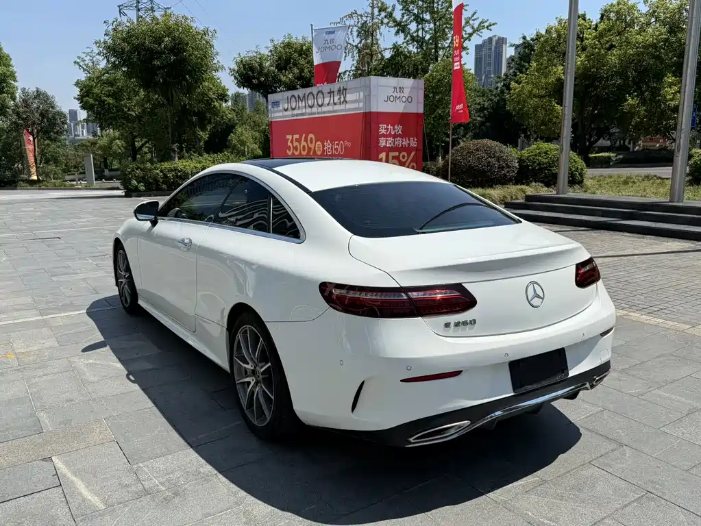 Mercedes-Benz E-Class (Import) — миниатюра 8