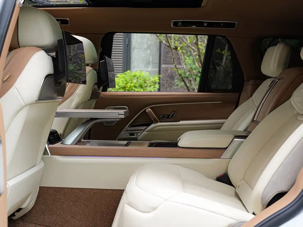 Land Rover Range Rover — миниатюра 19