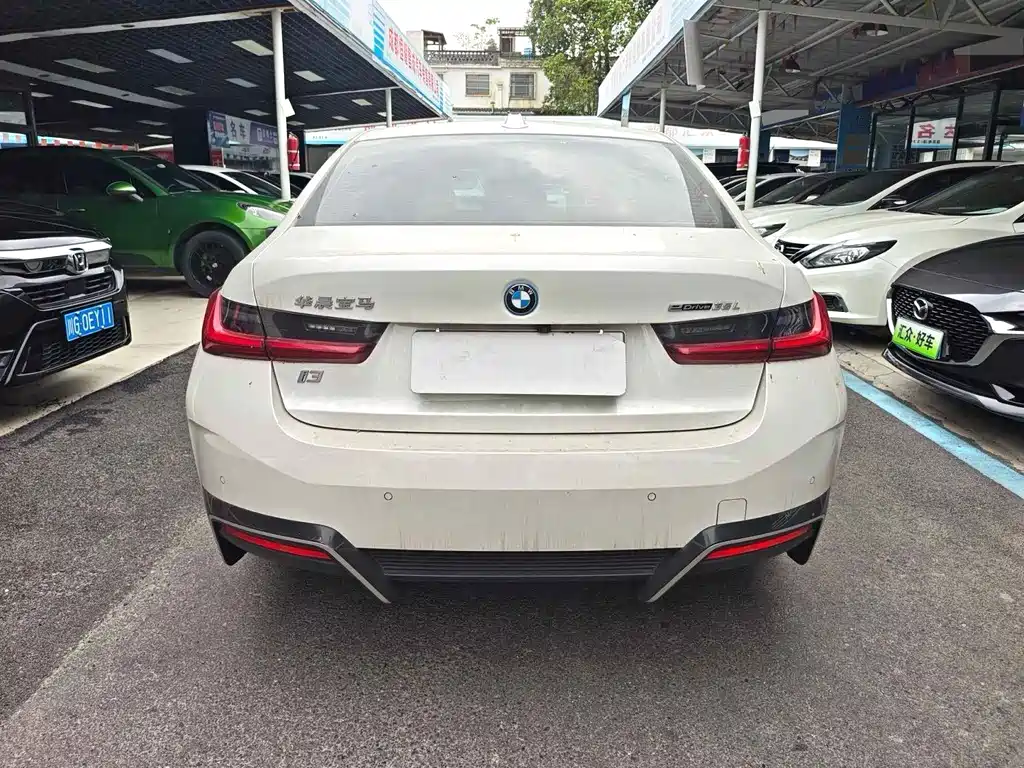 BMW i3 — миниатюра 7