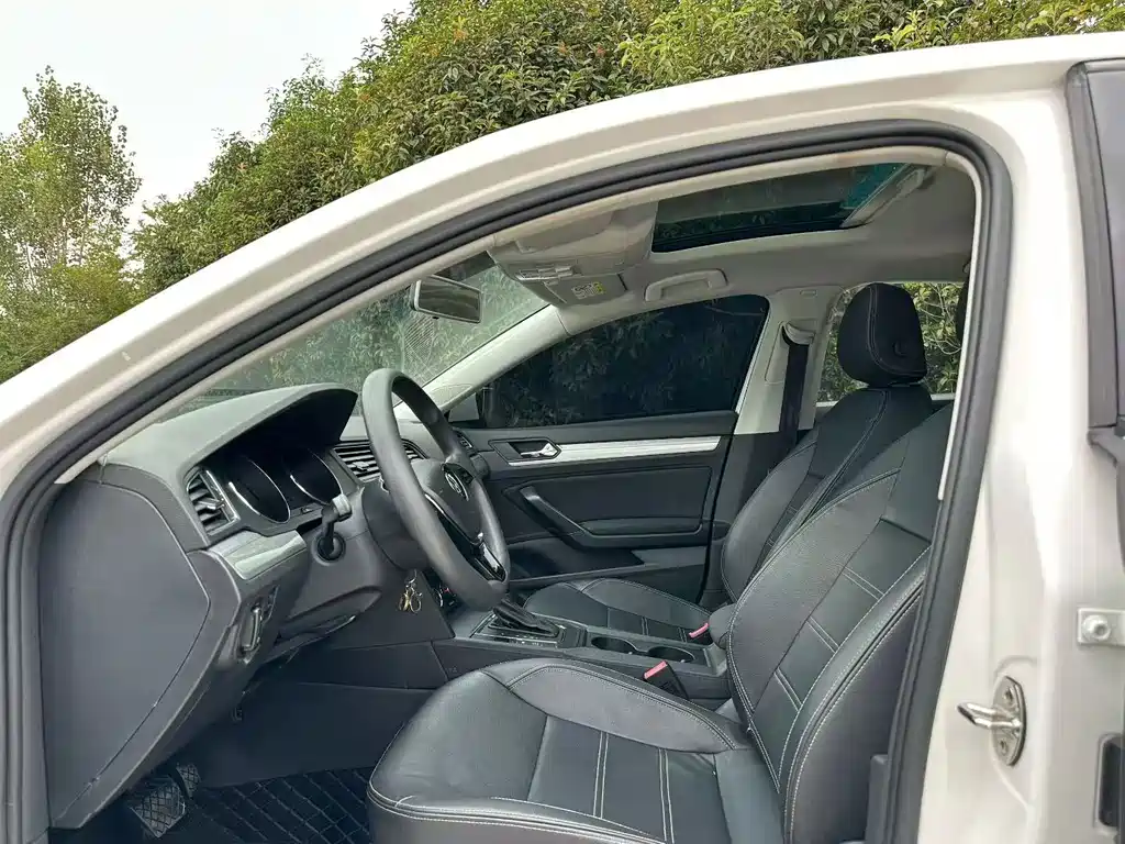 Volkswagen Lamando — миниатюра 6