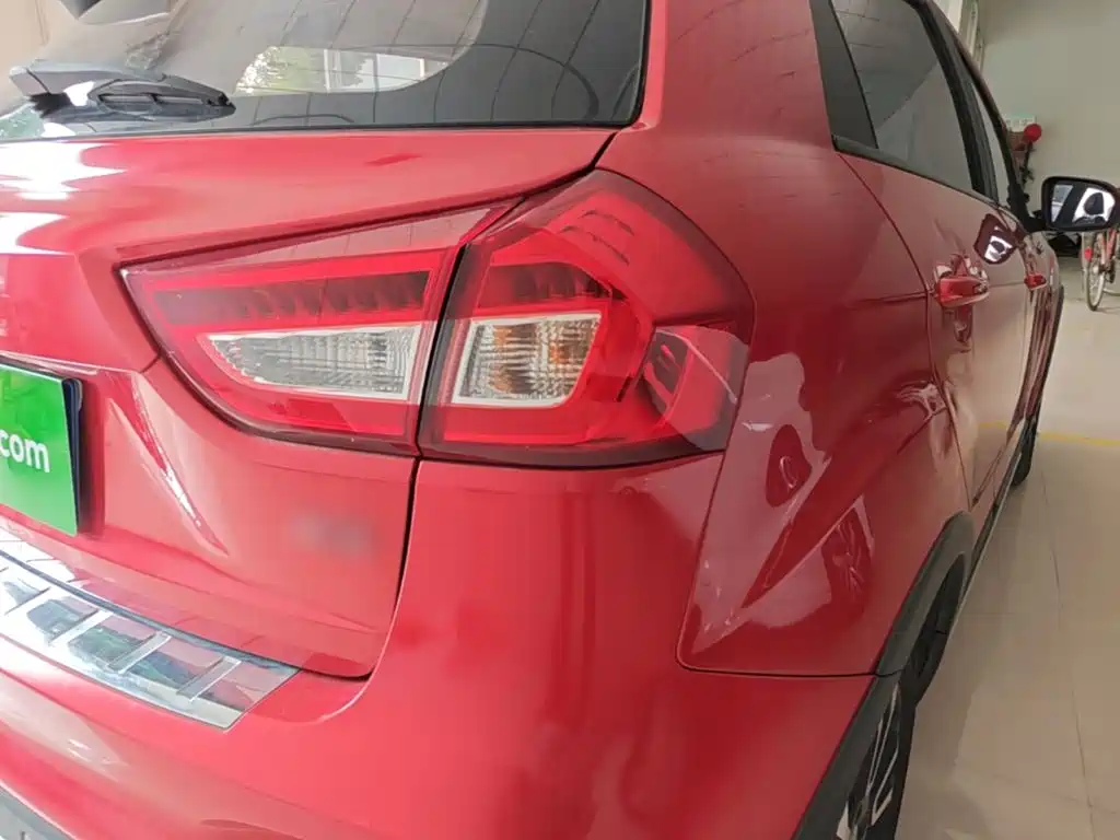 Geely Vision X3 — миниатюра 8
