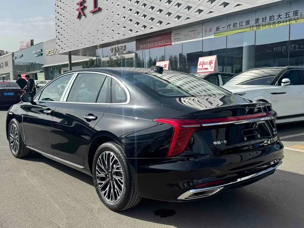 Hongqi H5 2024 2.0T AT