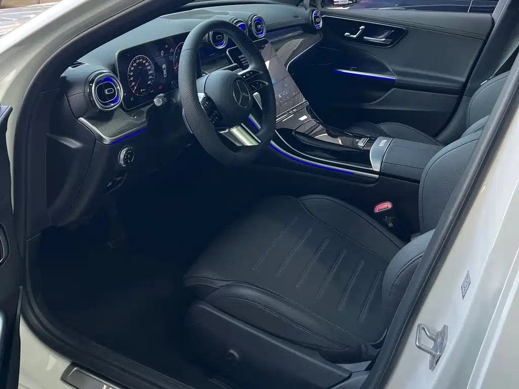 Mercedes-Benz C-Class — миниатюра 4