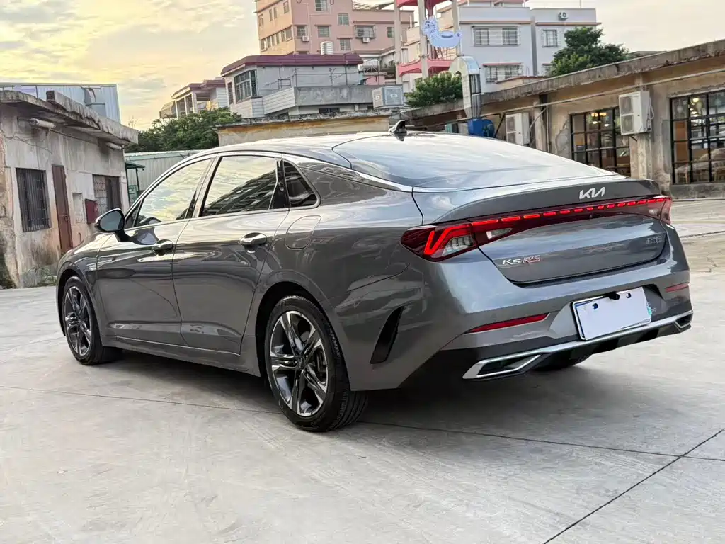 Kia K5 — миниатюра 12