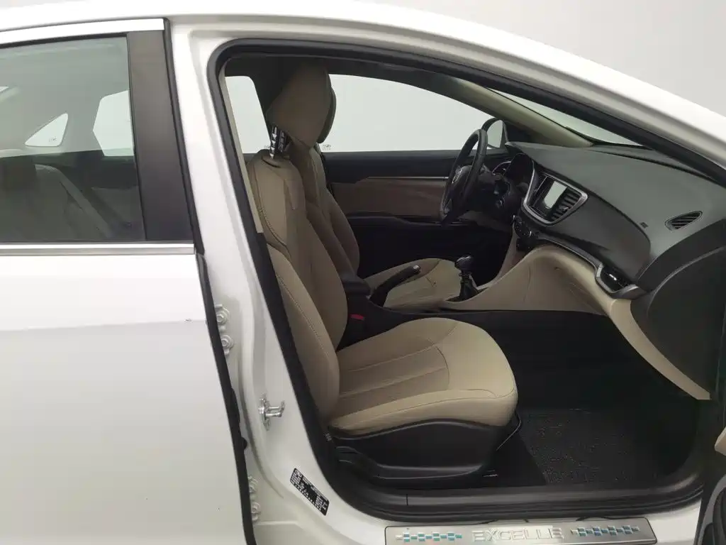 Buick Excelle — миниатюра 23