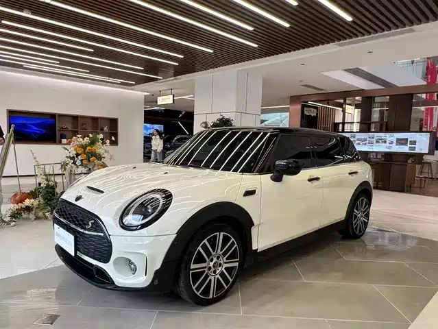 mini clubman