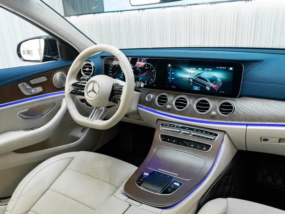 Mercedes-Benz E-Class — миниатюра 28