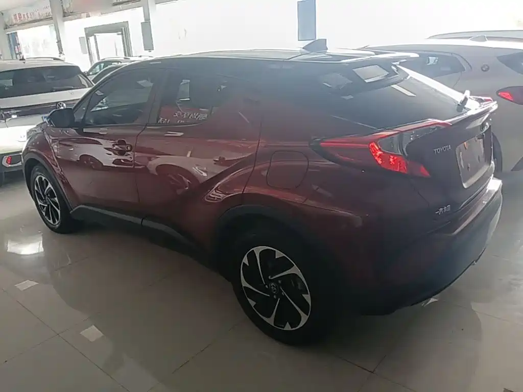 Toyota IZOA — миниатюра 5