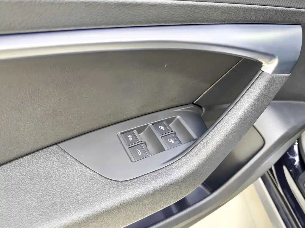 Audi A7L — миниатюра 20