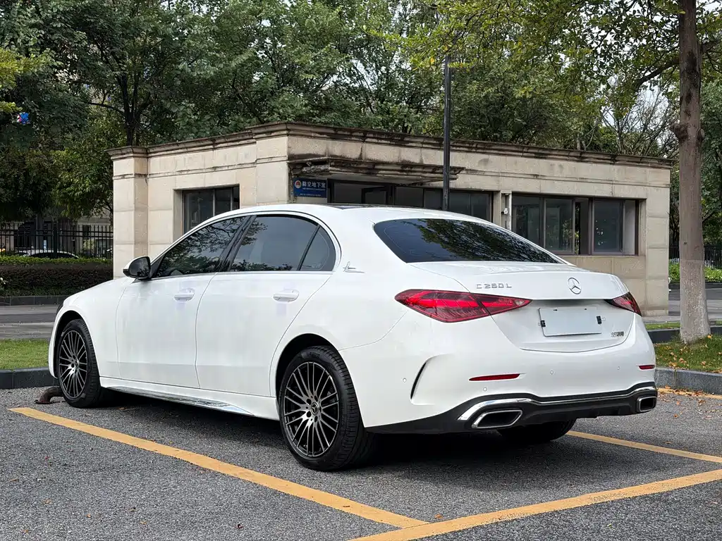 Mercedes-Benz C-Class — миниатюра 4