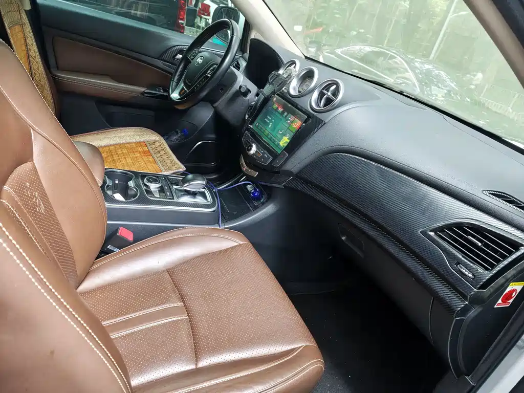 BYD Tang New Energy — миниатюра 12