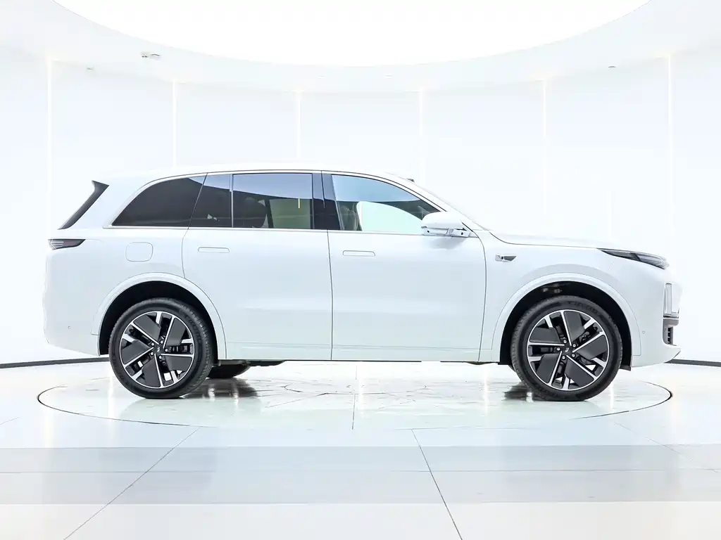 Li Auto L8 2025 Ultra