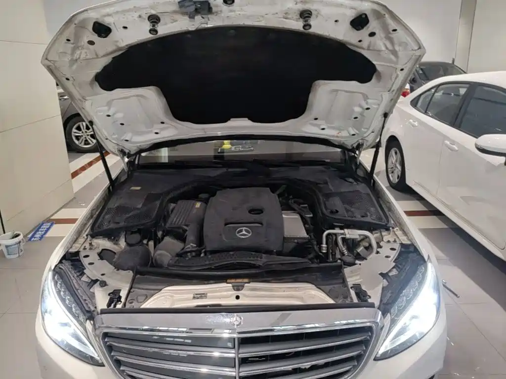 Mercedes-Benz C-Class — миниатюра 20