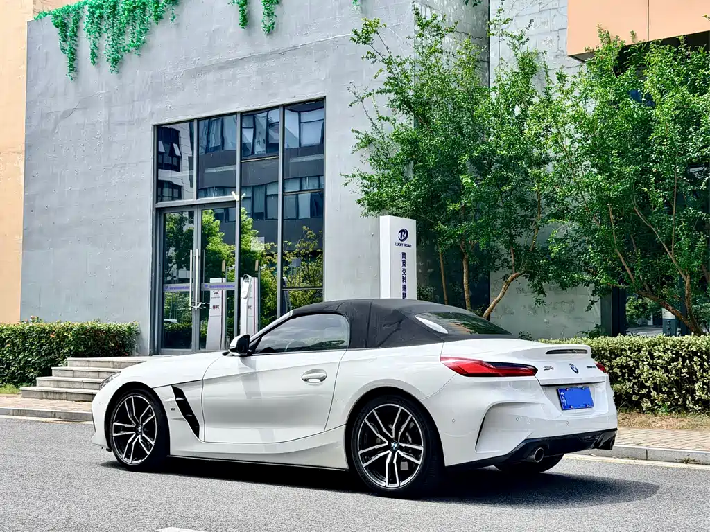 BMW Z4 — миниатюра 3