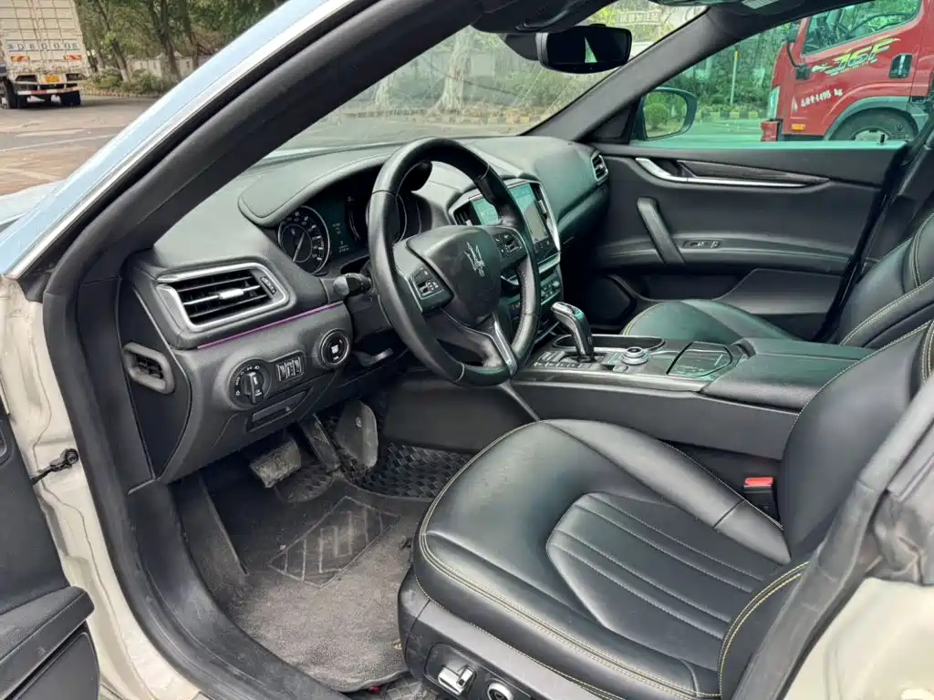 Maserati Ghibli — миниатюра 3