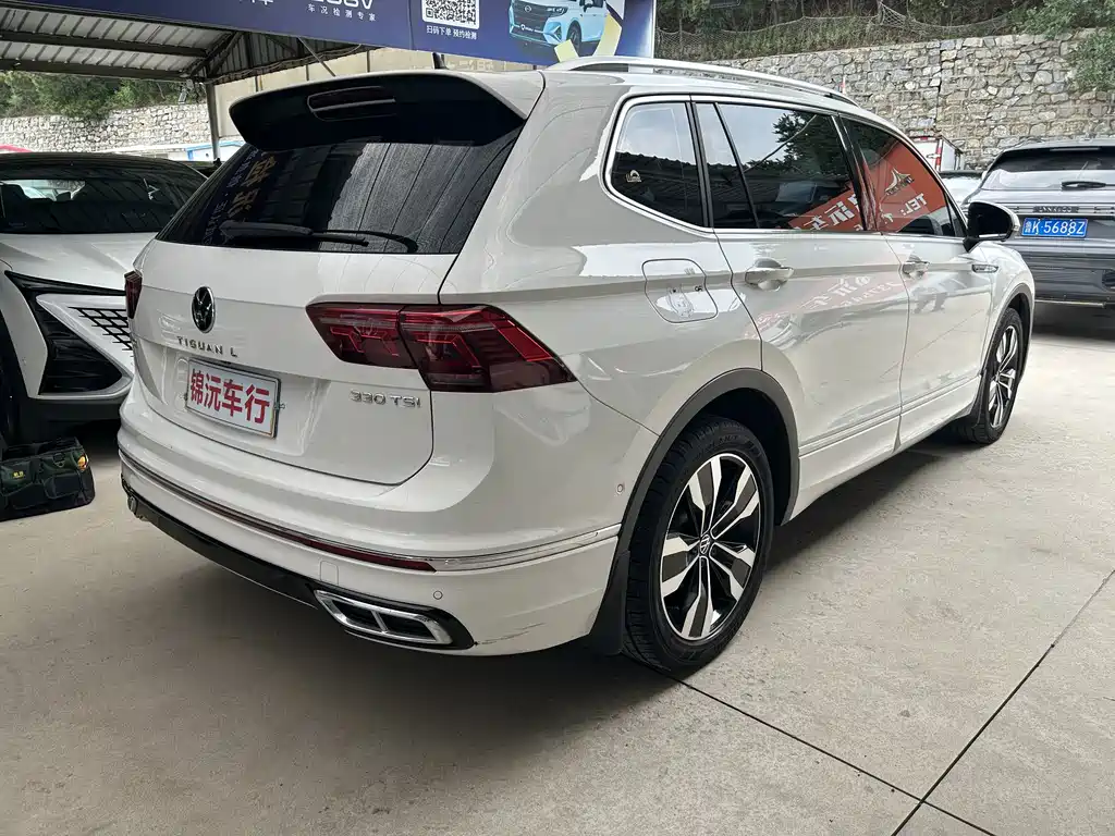Volkswagen Tiguan L — миниатюра 7